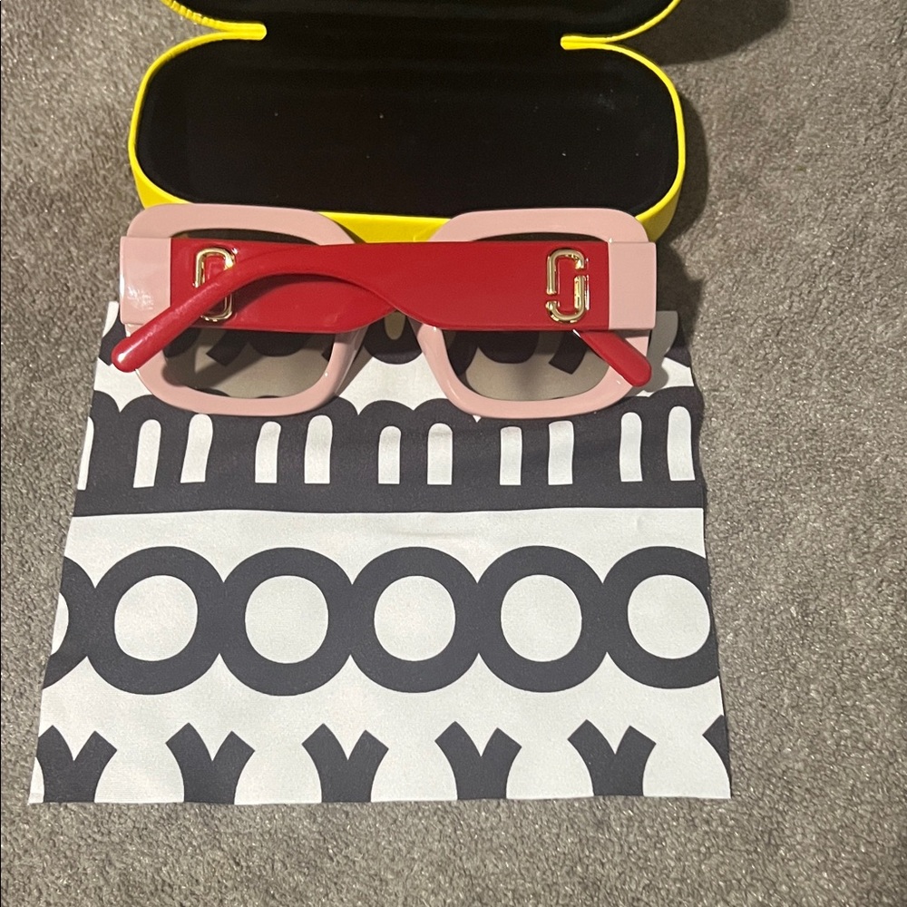 Marc Jacobs Blush Square Sunglasses - Picture 2 of 5